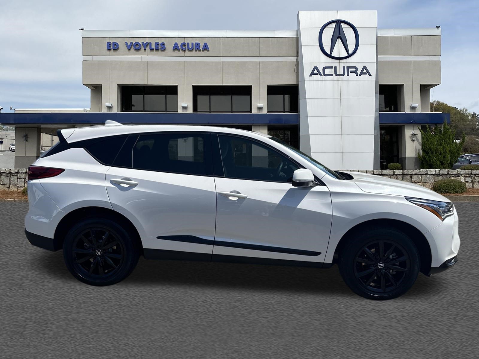 Certified 2025 Acura RDX SH-AWD image 4