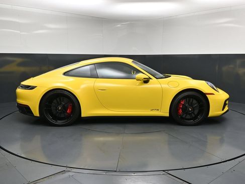 Used 2022 Porsche 911 Carrera GTS w/ Premium Package RWD image 11
