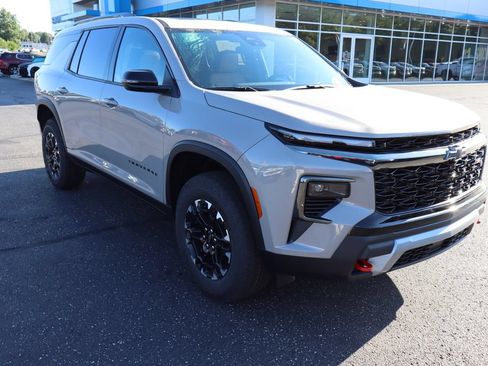 New 2027 Chevrolet Traverse Z71 AWD/4WD image 2