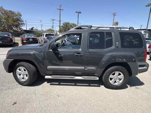 Used 2011 Nissan Xterra S w/ 4X2 Value Package RWD image 2