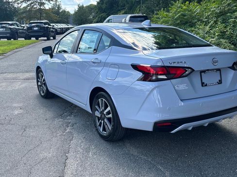 New 2025 Nissan Versa SV w/ Trunk Package image 3