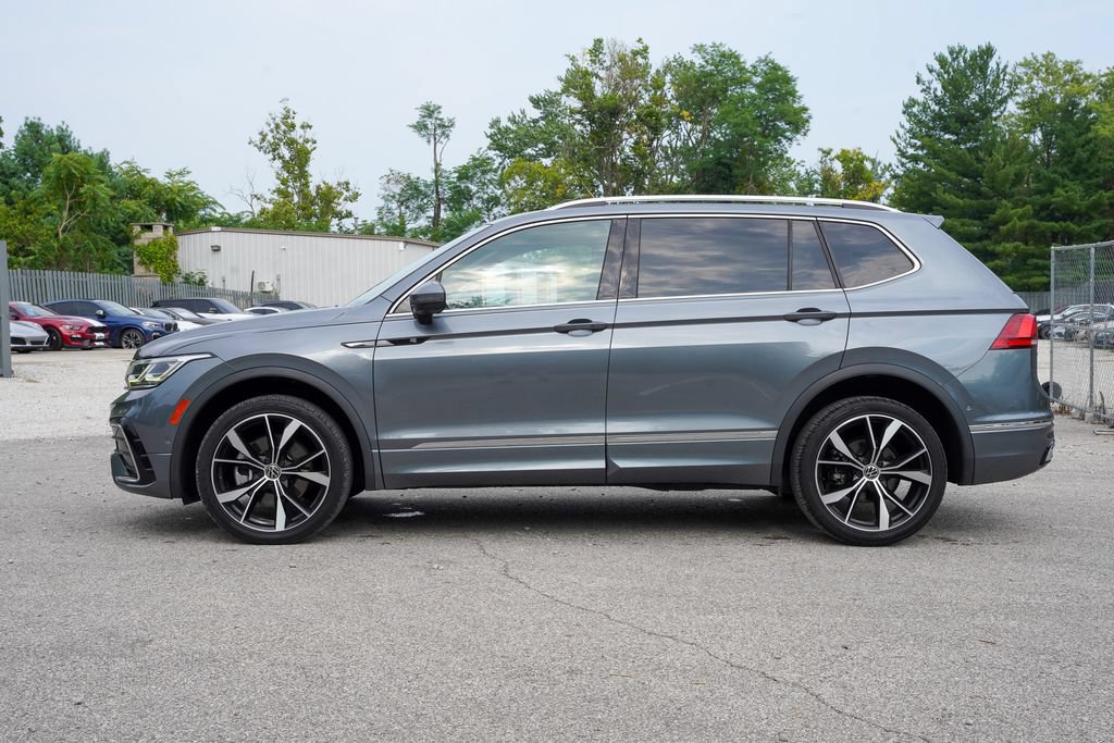 Used 2022 Volkswagen Tiguan SEL R-Line AWD/4WD image 4