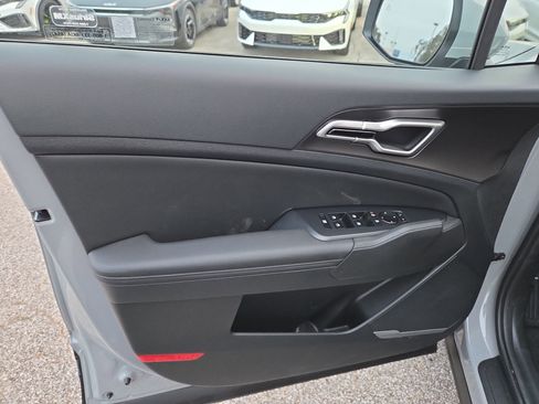 New 2026 Kia Sportage EX image 5