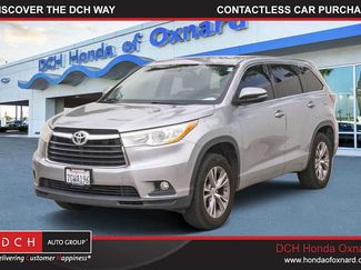 Used 2014 Toyota Highlander Plus FWD video 1
