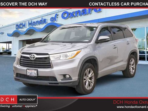 Used 2014 Toyota Highlander Plus FWD image 1