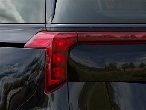 New 2026 Kia Carnival SX w/ SX Dark Edition Package image 11