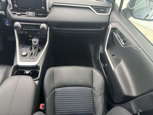 Used 2021 Toyota RAV4 XSE AWD/4WD image 27