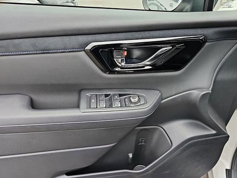 Used 2025 Subaru Forester Limited image 13