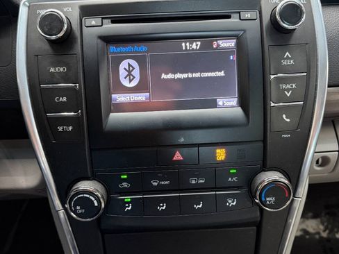 Used 2016 Toyota Camry LE FWD image 26