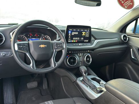 Used 2025 Chevrolet Blazer LT image 16