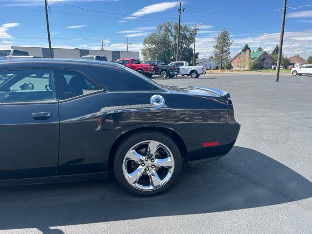 Used 2014 Dodge Challenger SXT Plus RWD image 9