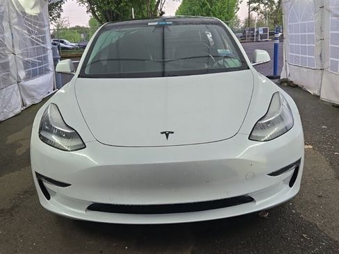 Used 2018 Tesla Model 3 RWD image 5