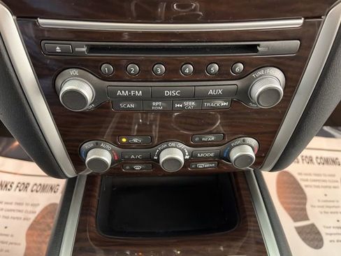 Used 2016 Nissan Pathfinder SL image 27