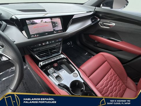 Used 2022 Audi e-tron GT Prestige AWD/4WD image 17