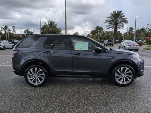 Used 2025 Land Rover Discovery Sport Dynamic SE AWD/4WD image 3