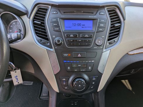 Used 2015 Hyundai Santa Fe Sport image 19