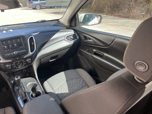 Used 2020 Chevrolet Equinox LT w/ LPO, Floor Liner Package AWD/4WD image 12