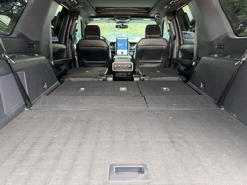Used 2022 Ford Expedition Max Limited RWD image 21