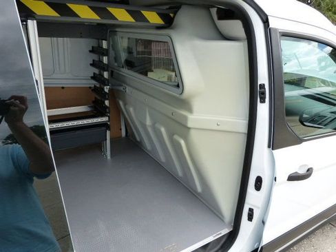 Used 2022 Ford Transit Connect XL image 21