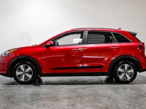 Used 2019 Kia Niro LX FWD image 13