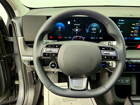 Used 2025 Hyundai Ioniq 5 SEL image 13