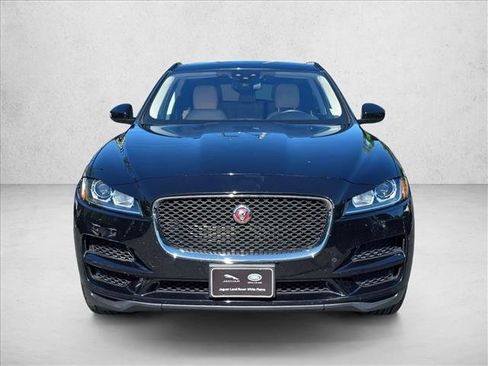 Used 2018 Jaguar F-PACE Premium AWD/4WD image 2