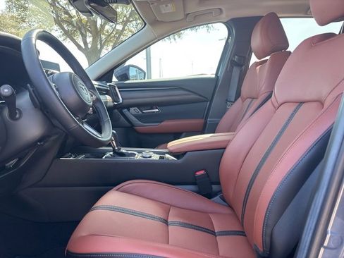 Used 2025 MAZDA CX-50 Meridian Edition image 9