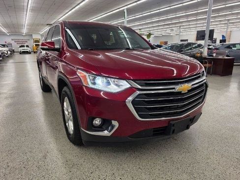 Used 2019 Chevrolet Traverse LT FWD image 4