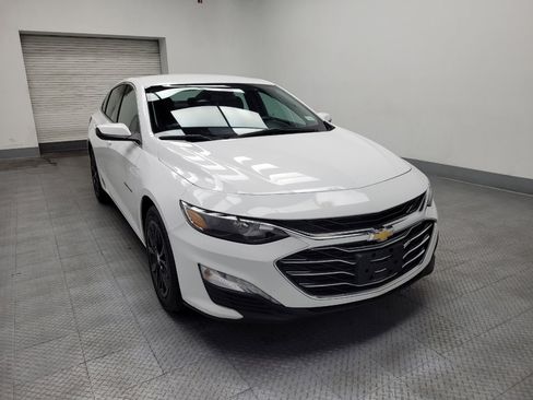 Used 2020 Chevrolet Malibu LT image 13