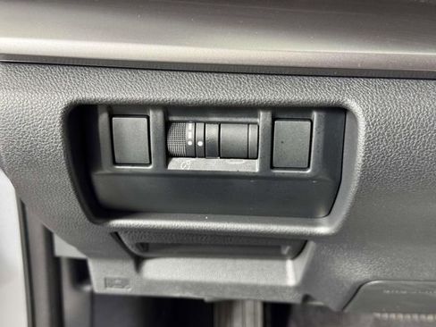 Used 2025 Subaru Impreza 2.0i Sport AWD/4WD image 19