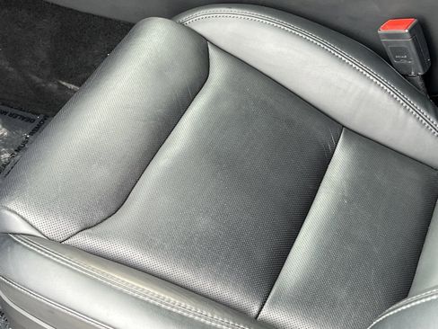 Used 2023 Tesla Model X image 28