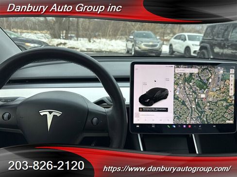 Used 2021 Tesla Model Y Long Range image 10