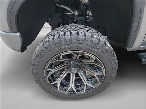 Used 2020 GMC Sierra 1500 AT4 w/ AT4 Carbonpro Edition image 9