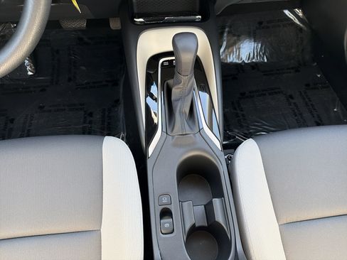 Used 2026 Toyota Corolla LE image 27