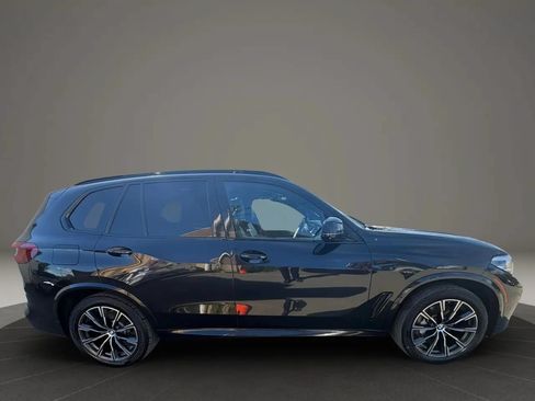 Used 2019 BMW X5 xDrive40i w/ M Sport Package AWD/4WD image 4