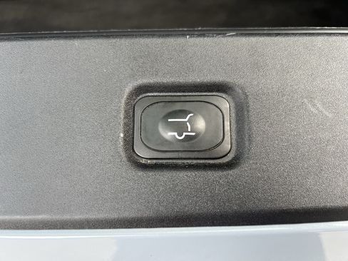 Used 2025 Ford Expedition Platinum AWD/4WD image 55