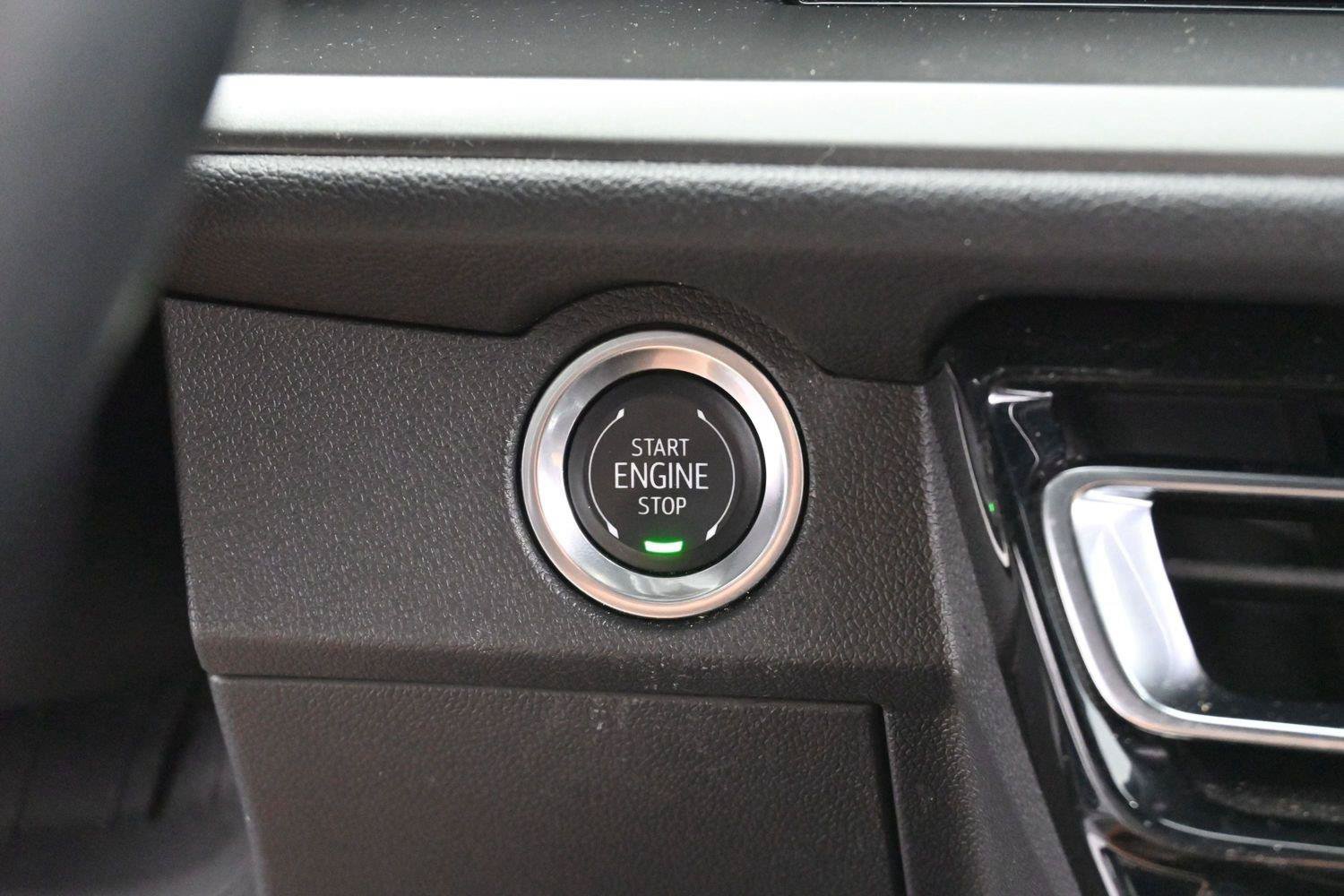 Used 2024 Chevrolet Traverse LT w/ LPO, Floor Liner Package FWD image 25