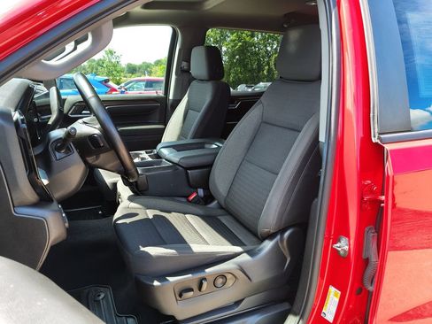 Used 2023 Chevrolet Silverado 1500 LT AWD/4WD image 2