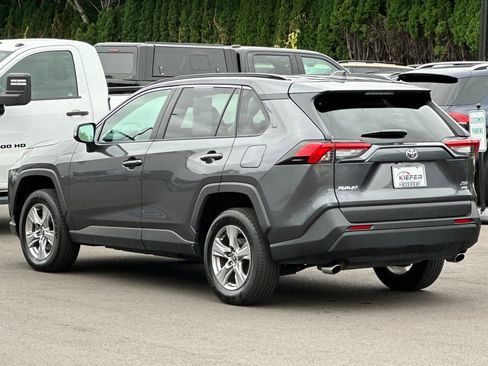 Used 2025 Toyota RAV4 XLE AWD/4WD image 6