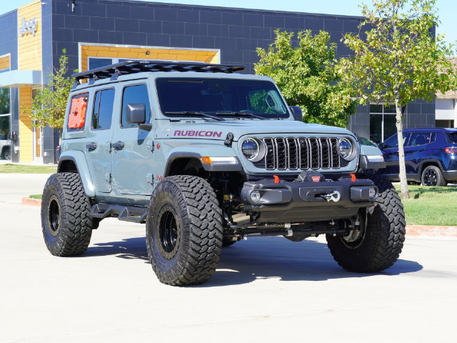 Used 2025 Jeep Wrangler Unlimited Rubicon w/ Safety Group AWD/4WD image 7