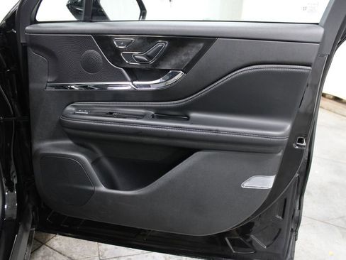 Used 2024 Lincoln Corsair AWD w/ Equipment Group 101A image 37