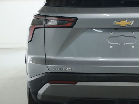 Used 2025 Chevrolet Equinox LT image 41