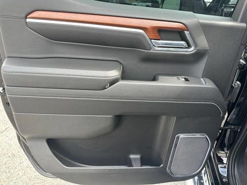 Used 2022 GMC Sierra 1500 Denali AWD/4WD image 25