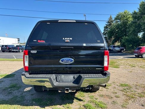 Used 2018 Ford F250 XLT AWD/4WD image 4