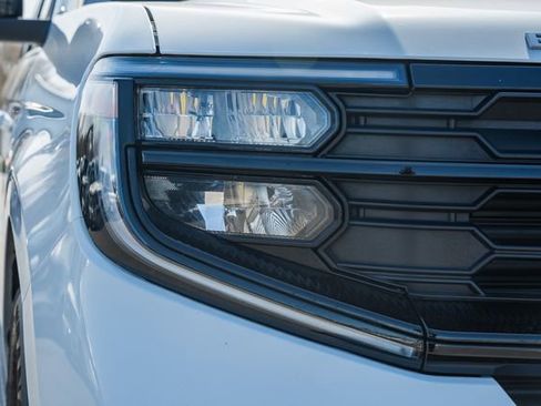 Used 2025 Ford Expedition Active RWD image 22