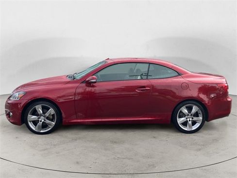 Used 2011 Lexus IS 250C image 3