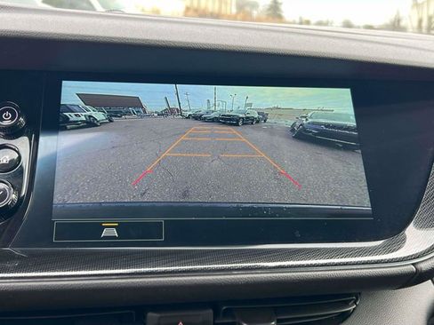 Used 2023 Buick Envision Preferred image 28