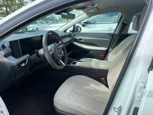 Used 2024 Hyundai Sonata SEL FWD image 5