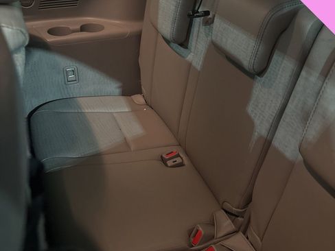 Used 2018 Toyota Highlander Limited Platinum FWD image 18