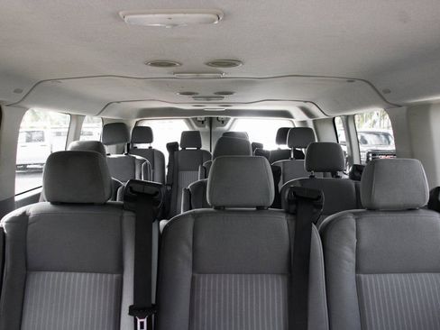 Used 2018 Ford Transit 350 XLT image 28